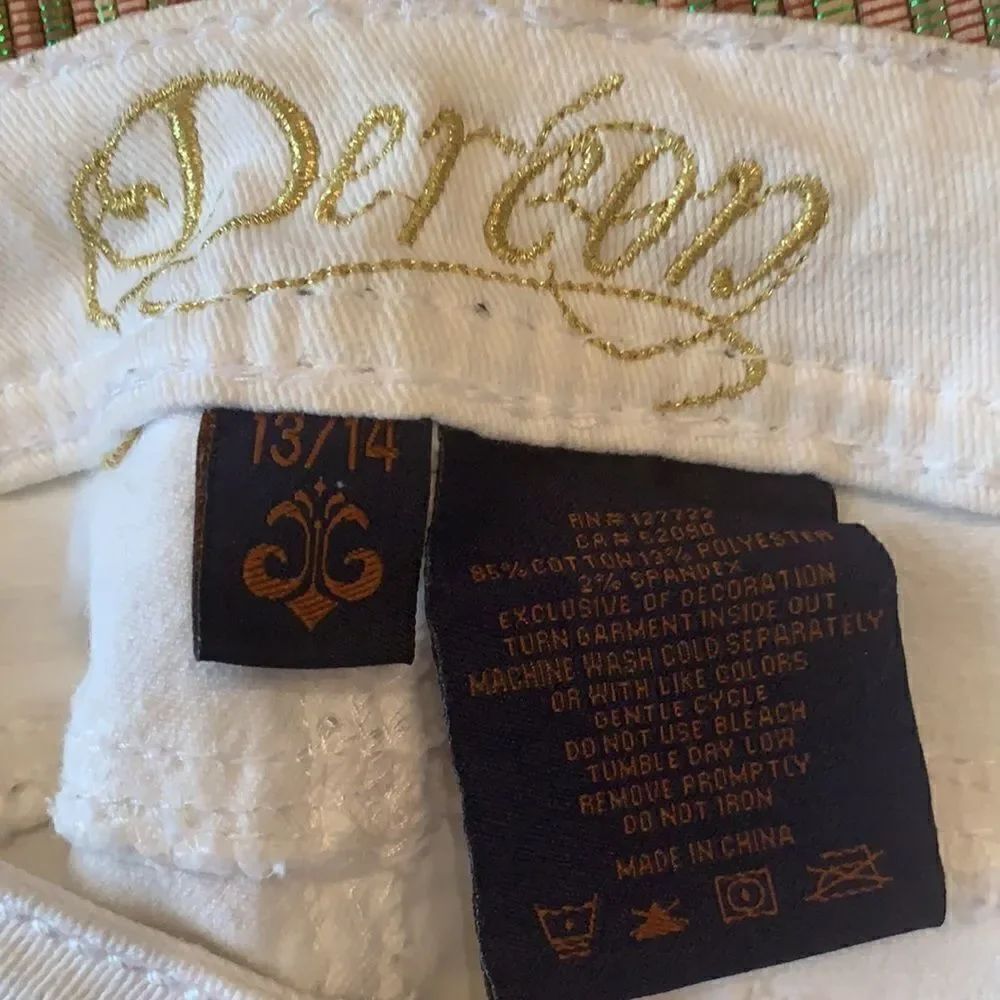 Deréon White Capris - Picture 6 of 8